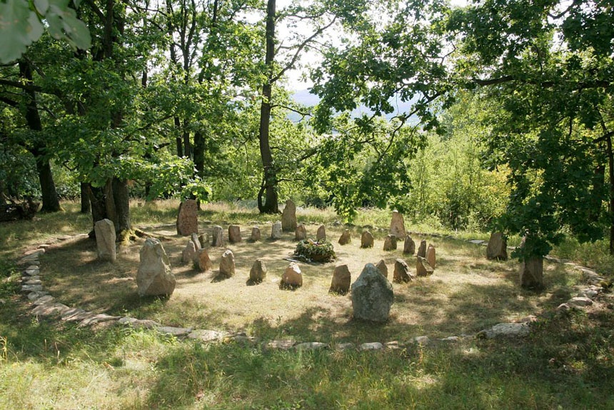 Rune Circle, Summer