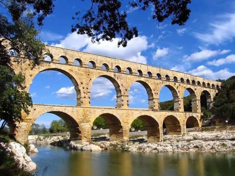 roman-aqueduct-750x563.jpg