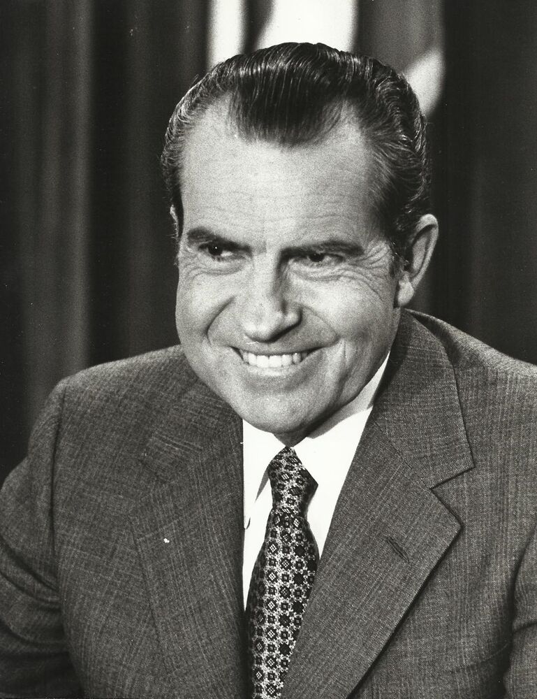 nixon09.jpg