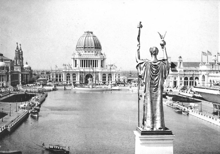 Looking_West_From_Peristyle_Court_of_Honor_and_Grand_Basin_1893-768x536.jpg