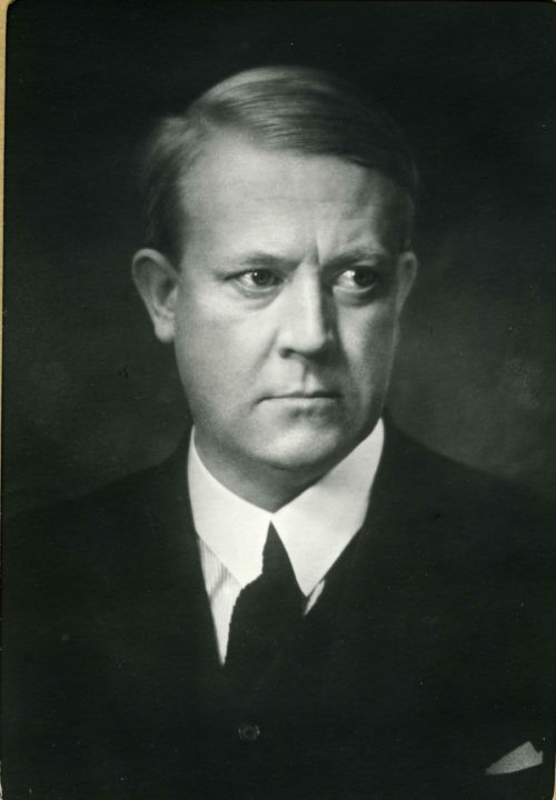 Vidkun Quisling 1-500x720.jpg