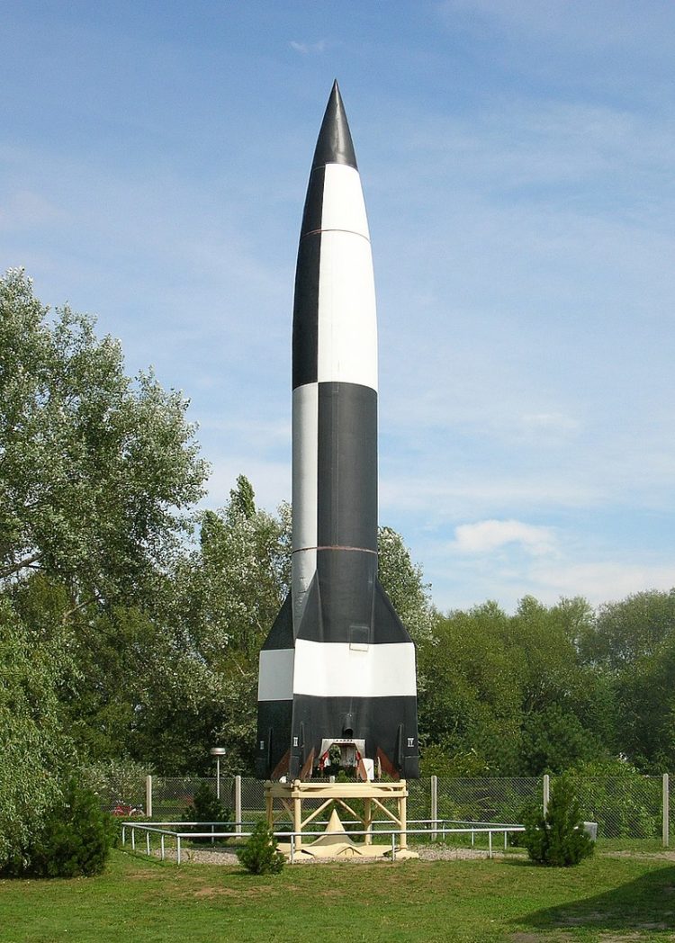 V2-1942-750x1048.jpg