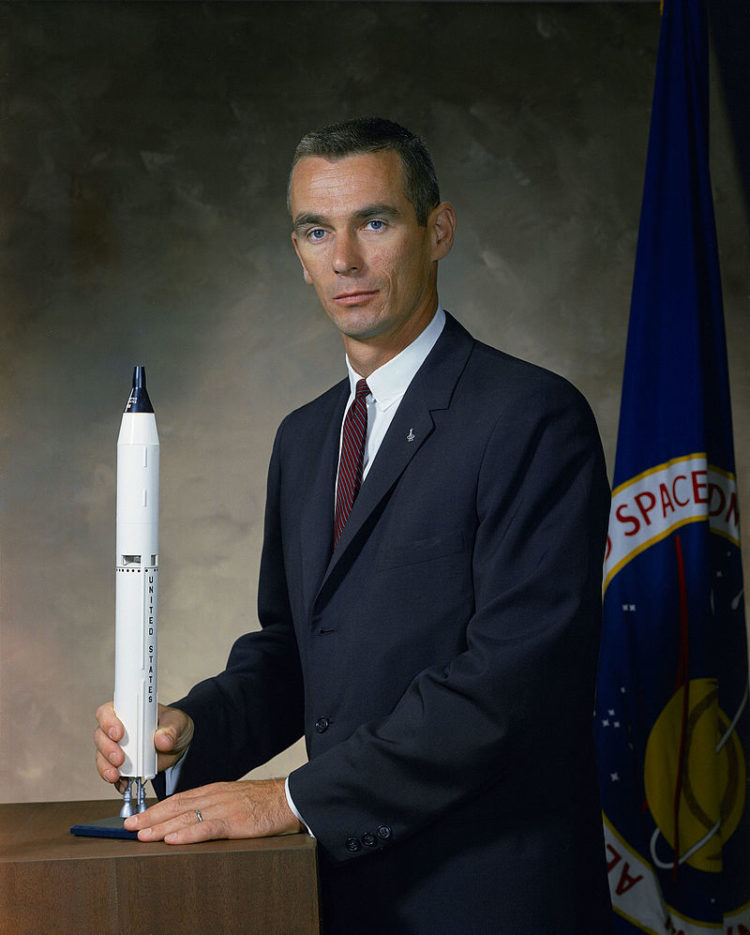 Eugene-Cernan-750x935.jpg