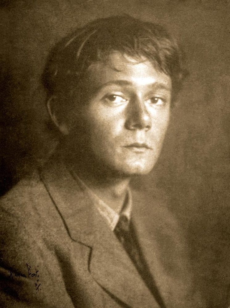 Clark_Ashton_Smith_1912-746x1000.jpg