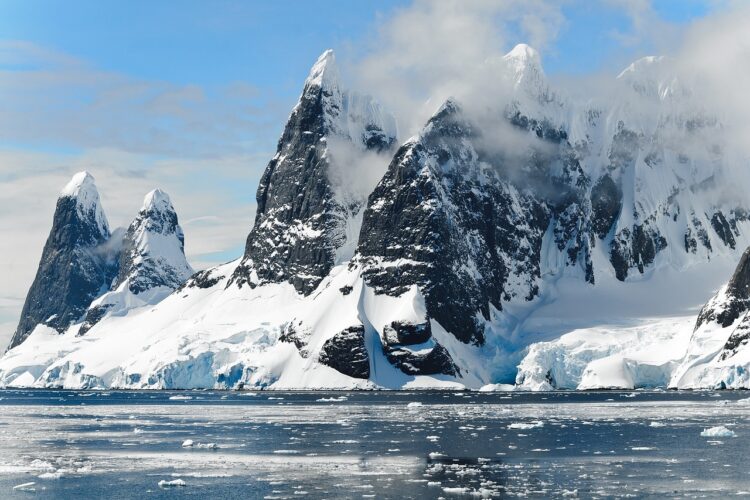 antarctica07-750x500.jpg