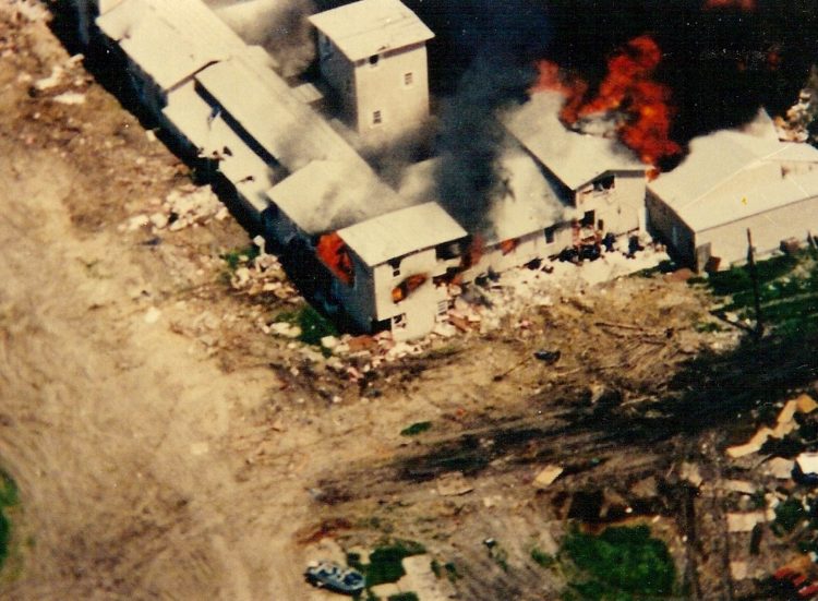 Mountcarmelfire04-19-93-n-750x551.jpg